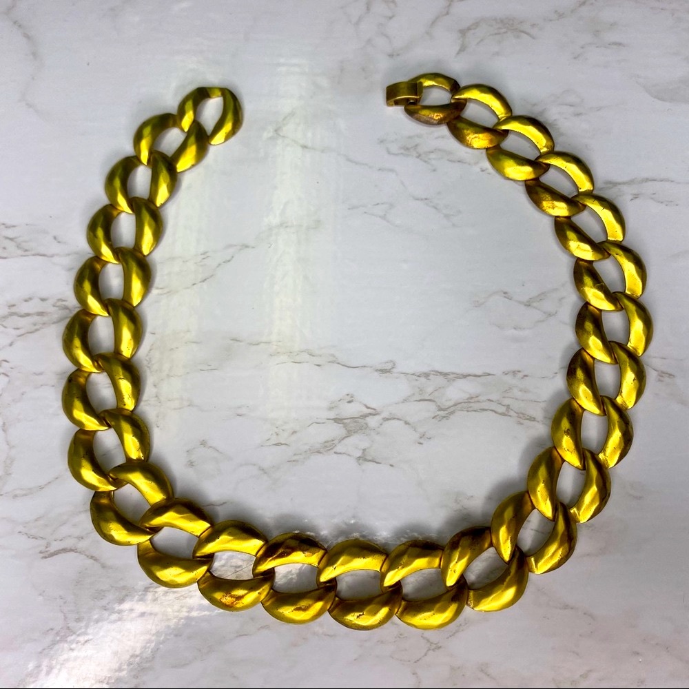 Chain link gold plate necklace